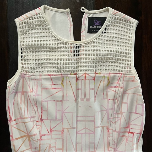 Plains and Prints Dress Size 2P, White and Pink - Picture 3 of 7